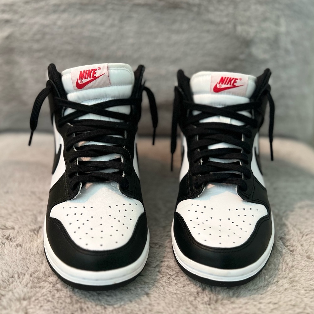 Nike Dunk High Retro Sneakers